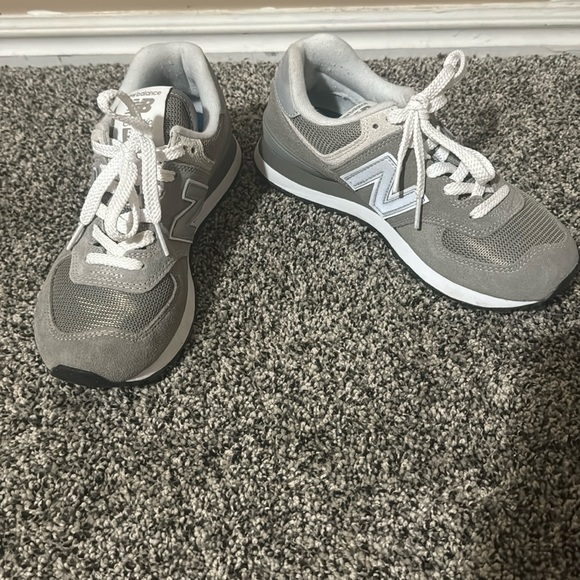 New Balance Shoes - NB Sneakers